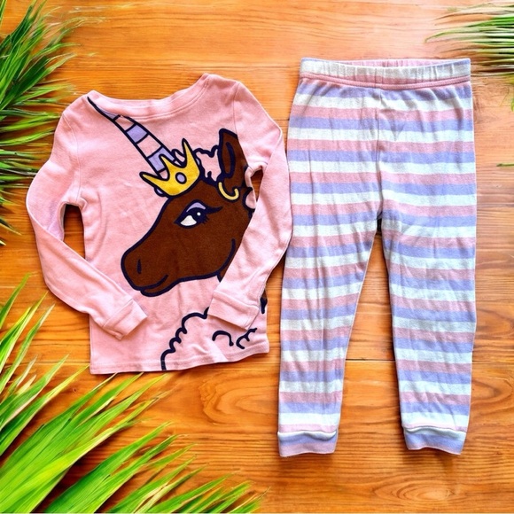 Girls’ 3T Pajama Set Bundle – 4 Sets (Afro Unicorn, Minnie Mouse, PJ Place) - Picture 2 of 11